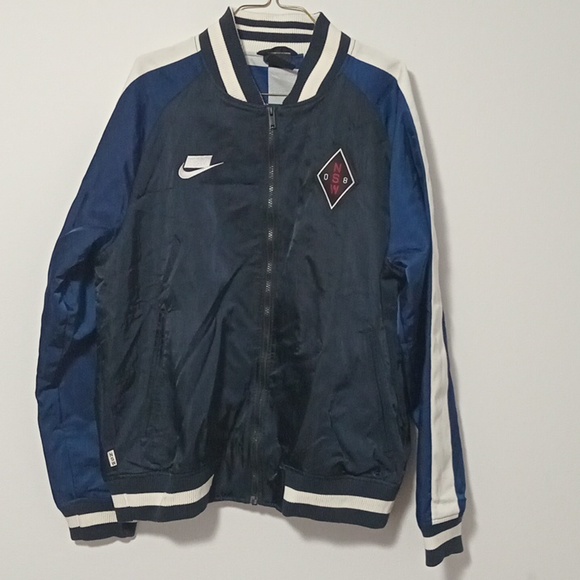Mens Nike Sportwear NSW woven Jacket AR1615 475 L NWOT...CLOSET CLEAROUT SALE - Picture 1 of 5